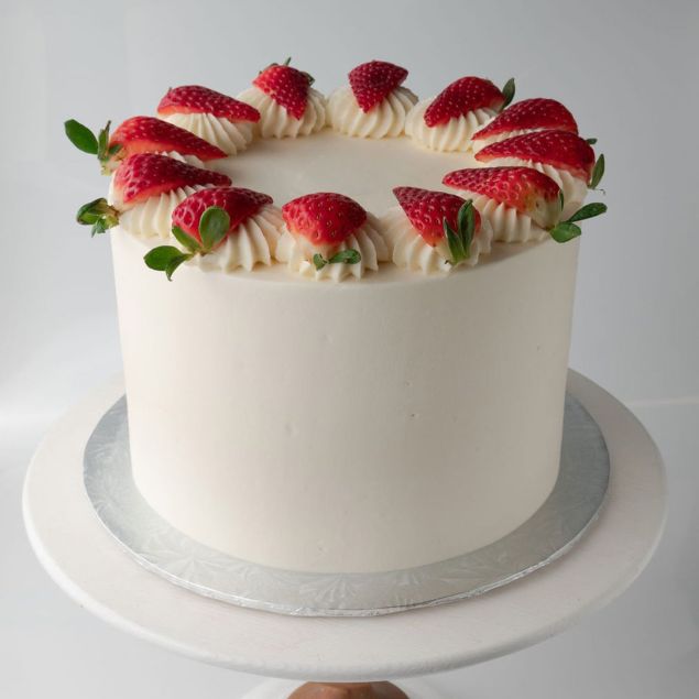Strawberries & cream cake